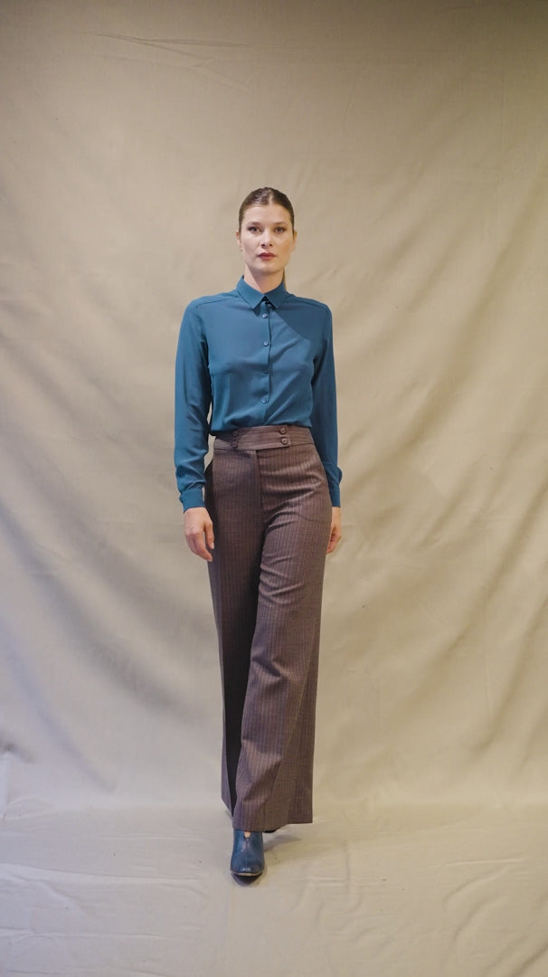 Chemise Femme en Soie Bleu Pétrole — Conception