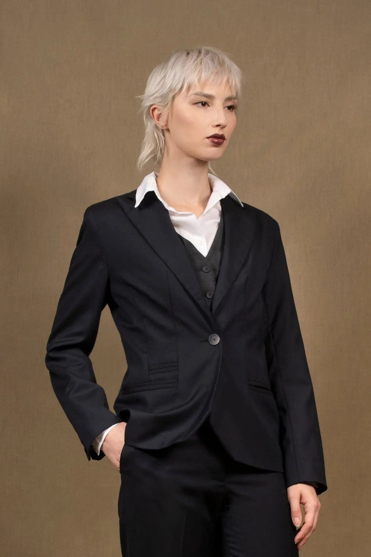 Veste Tailleur Femme Cintrée en Laine Bleue Marine - Conception - My Tailor Joh - Made in France